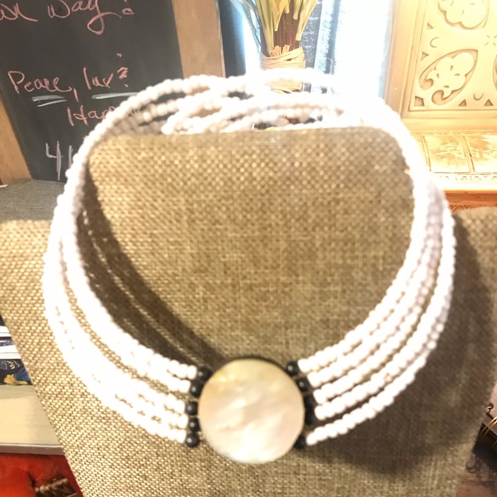 Pink shell choker